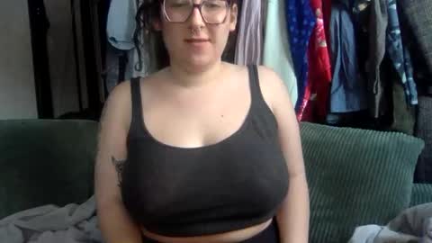 uninspiired online show from February 6, 10:00 pm