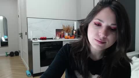 uninvited_raccoon online show from October 20, 12:04 am