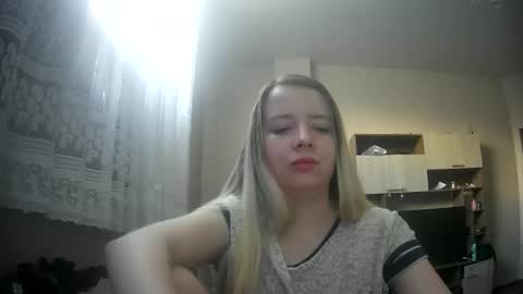 Snapshot of universeemily chatting on October 24, 8:59 am UniverseEmily online show from October 24, 8:59 am