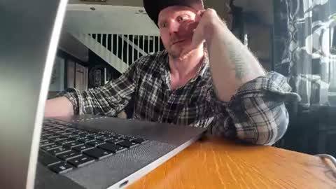 unlitimnaughty_ online show from June 14, 2:46 am