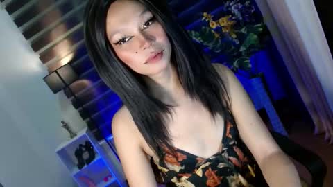 Saina Gonzales online show from September 15, 7:43 am