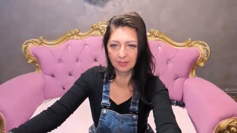 urafrodita online show from April 2, 5:37 am