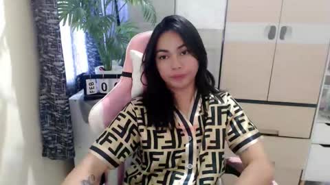 urasian_erica online show from February 6, 2:15 am