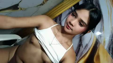 urasian_latinaxxx online show from July 18, 12:56 am