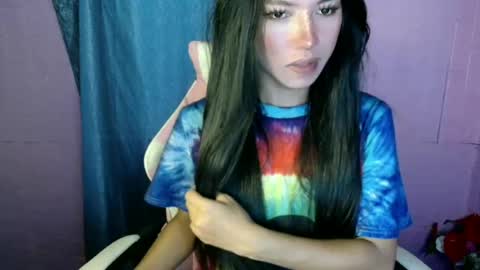 Elizabeth online show from August 3, 12:01 am