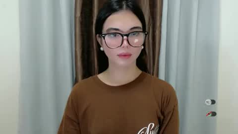 urcutie_ayah online show from November 6, 10:29 am