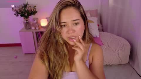 Mia Miller online show from March 2, 9:54 pm