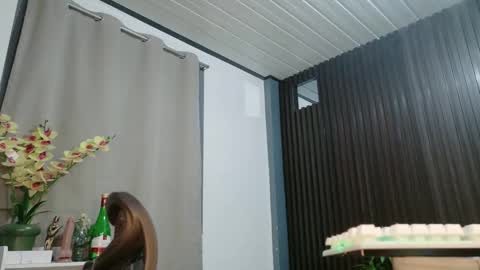 urfave_bbgirl online show from December 14, 10:43 am