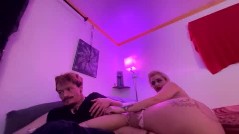 UrFavoriteDreamTeam online show from February 27, 7:12 am