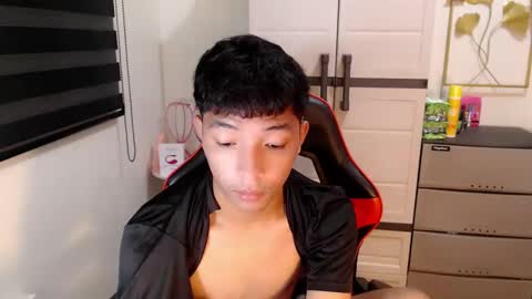 Ethan online show from April 2, 4:47 pm