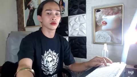 Kendall online show from September 21, 9:52 pm