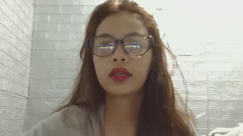 juliana online show from February 23, 5:15 pm