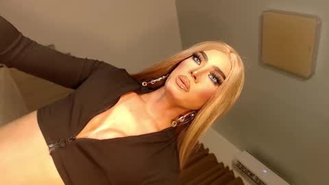 cecilia online show from February 10, 11:25 am