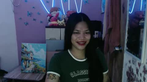 hi im kim online show from March 24, 12:27 am