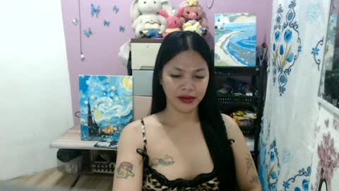 hi im kim online show from July 28, 6:20 pm