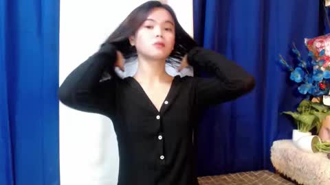 urpretty_girl online show from December 17, 6:42 am