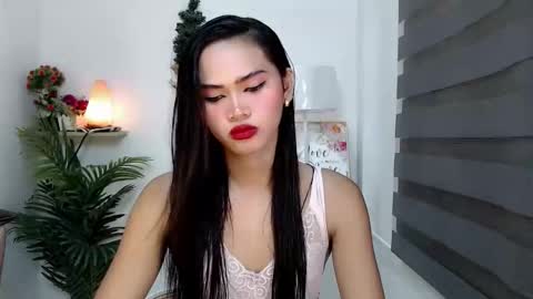 ursandra_xx online show from November 13, 9:56 am