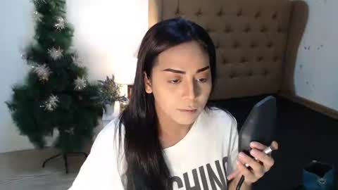 JUST CALL ME CALI online show from September 28, 12:58 pm