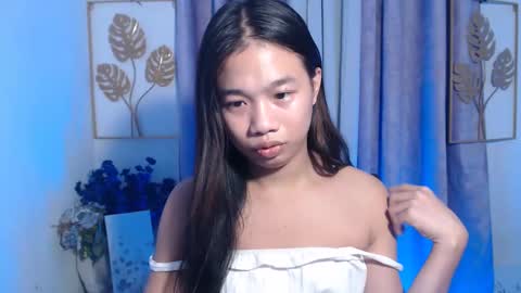 JUST CALL ME LLANA online show from March 3, 7:59 am