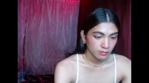 ursexyvalerie_xx online show from November 30, 10:11 am