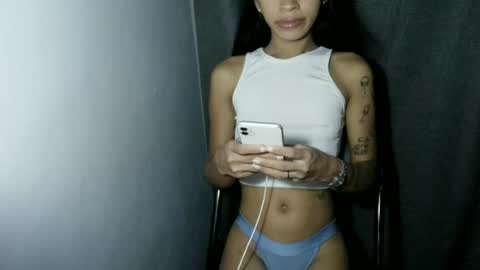 ursweet_zeviixx online show from July 9, 2:10 pm