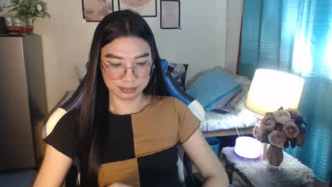 Ashley Kate Mateo Gray online show from February 13, 11:17 am