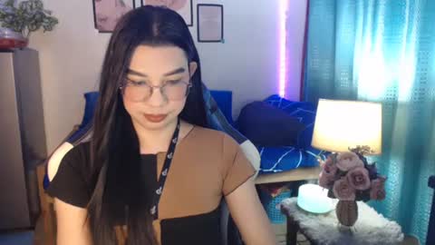 Ashley Kate Mateo Gray online show from December 28, 6:06 am