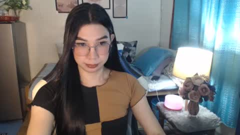 Ashley Kate Mateo Gray online show from March 4, 10:24 am