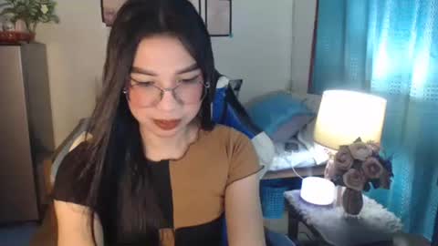 Ashley Kate Mateo Gray online show from March 10, 11:55 am