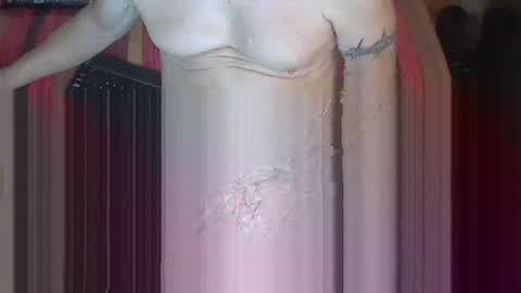 usednotbroken1 online show from October 18, 7:07 pm