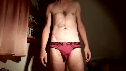 UWE online show from October 31, 8:42 pm