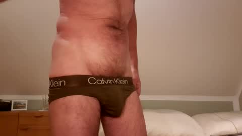 UWE online show from November 24, 6:39 pm