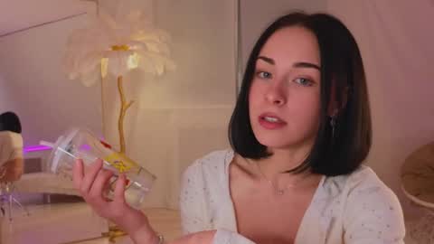 Anika On vacation online show from January 18, 1:08 am