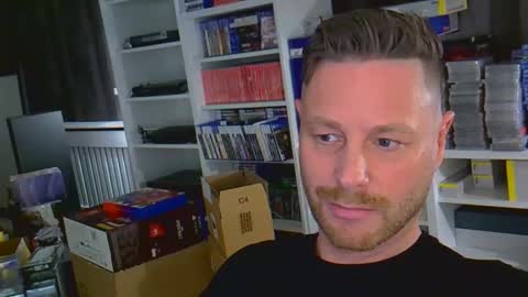 uwvvlvip online show from March 7, 11:38 pm