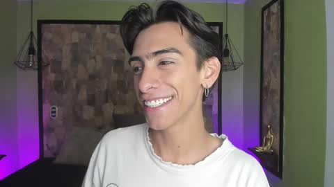 UYUKIE online show from September 9, 1:33 pm