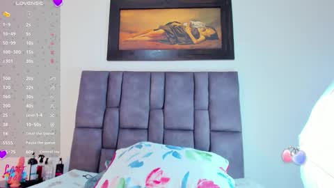 Vahiolet smith online show from March 25, 3:24 am