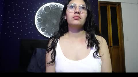 Vainilla online show from December 22, 3:35 am