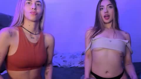 vaiolett_69 online show from May 8, 7:03 am