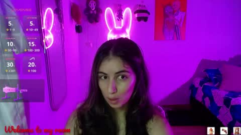 valentina online show from May 26, 1:01 am
