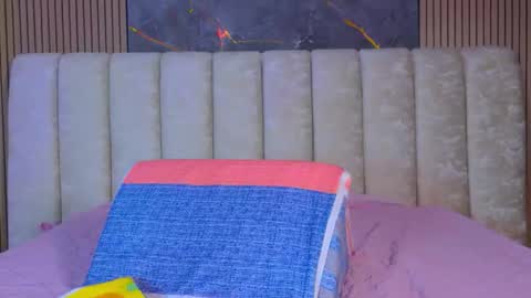 Valentina online show from December 17, 7:20 pm