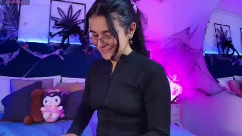 Tifanny  online show from October 27, 8:09 pm