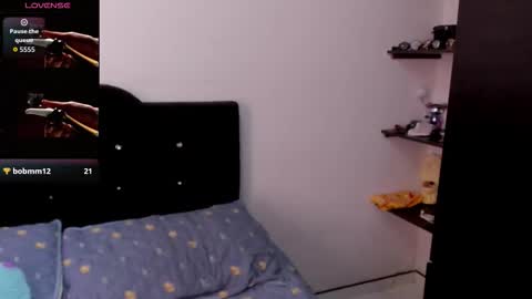 valemorales413 online show from March 10, 3:49 pm