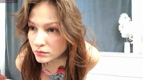 Arleen online show from March 25, 6:09 am