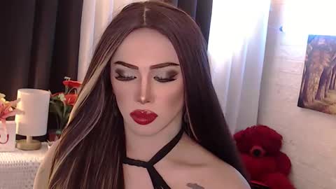 Snapshot of valentina_goddess_tsxxx chatting on October 8, 3:13 am Amanda online show from October 8, 3:13 am