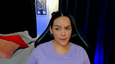   online show from March 3, 11:22 am