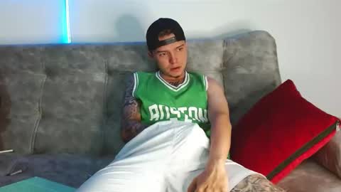 Nick online show from December 4, 3:44 pm