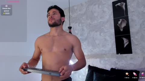 Valentino online show from January 13, 5:44 am