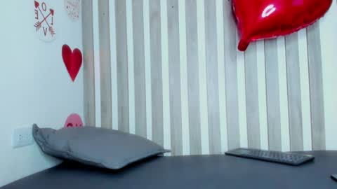 valenvilla online show from February 9, 4:18 pm