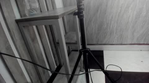 valenvilla online show from March 9, 3:54 am