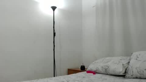   online show from October 21, 7:13 am